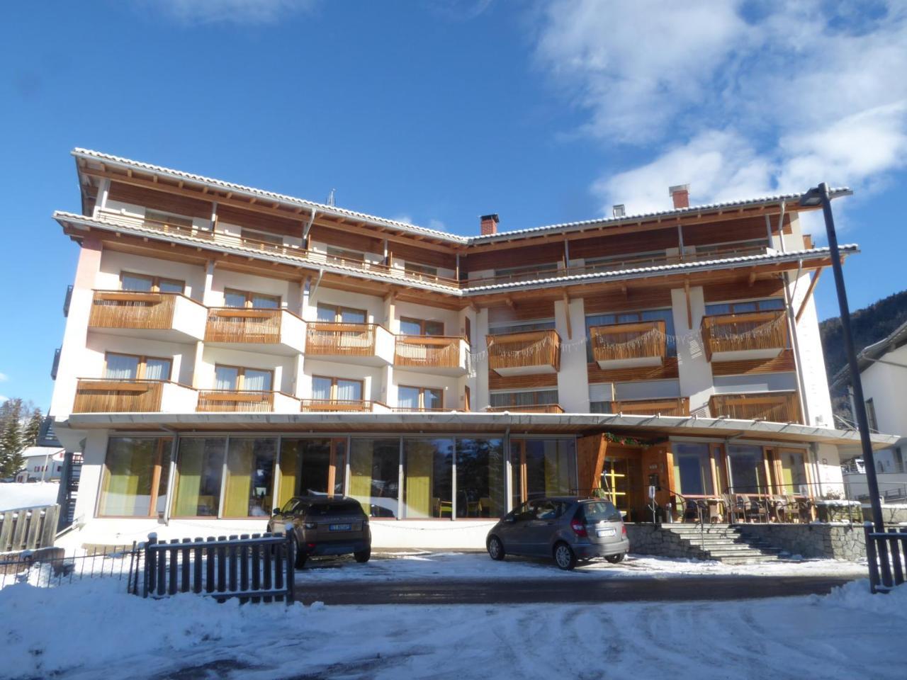 Sporthotel Rasen Rasùn di Sotto Exterior foto