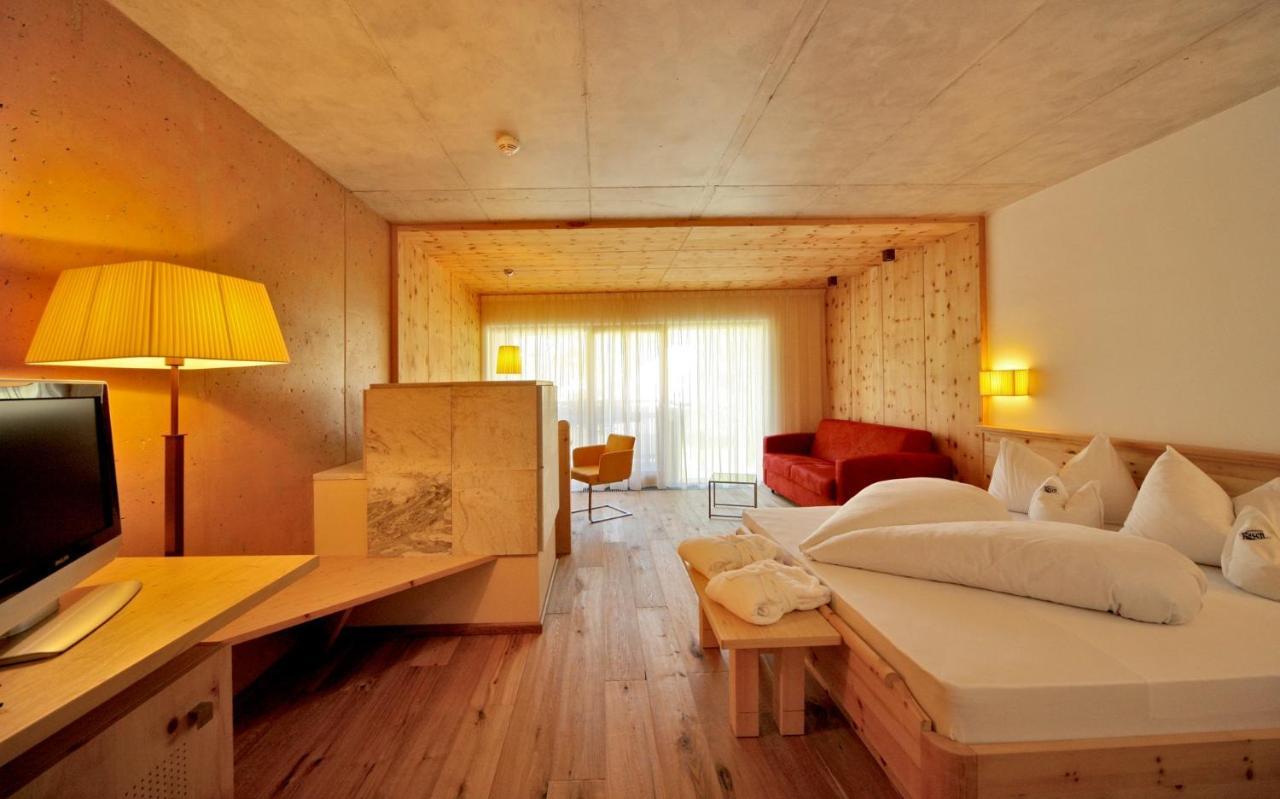 Sporthotel Rasen Rasùn di Sotto Exterior foto